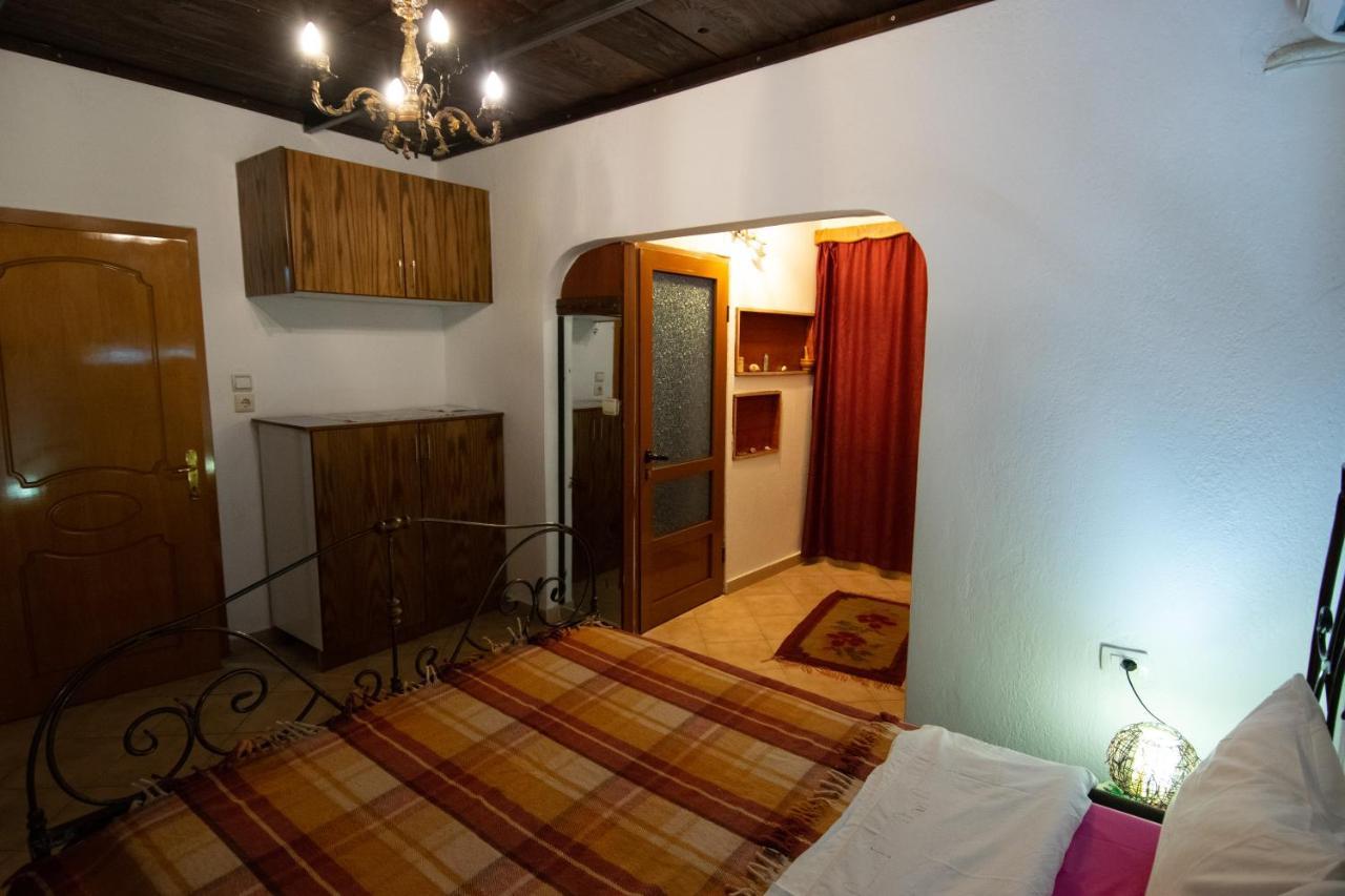 Gjirokastër Guesthouse Mele المظهر الخارجي الصورة