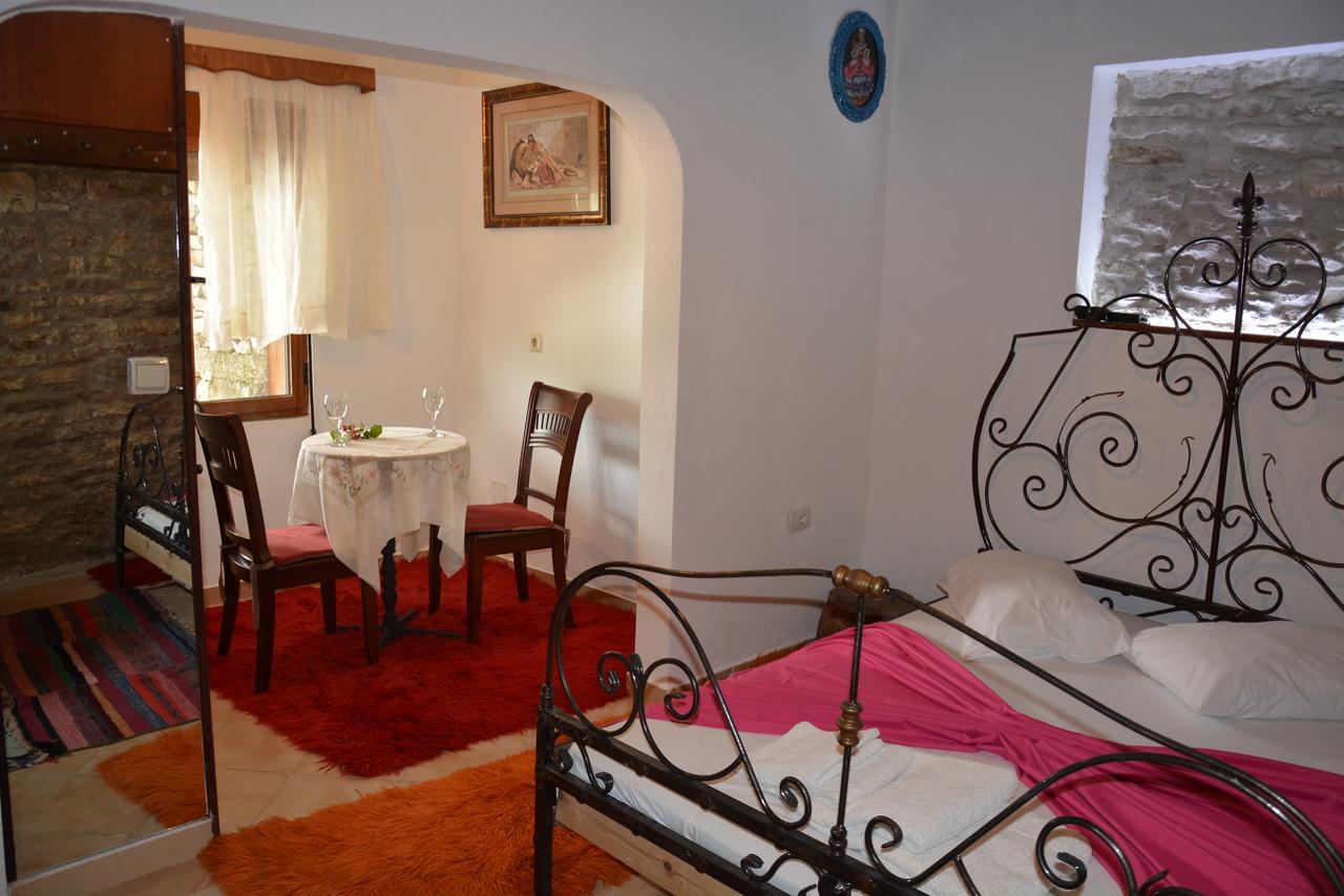 Gjirokastër Guesthouse Mele المظهر الخارجي الصورة