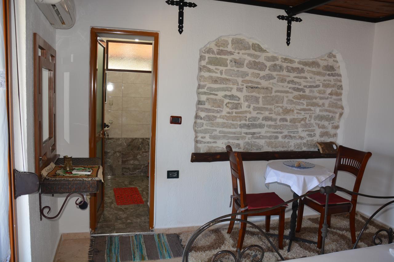 Gjirokastër Guesthouse Mele المظهر الخارجي الصورة