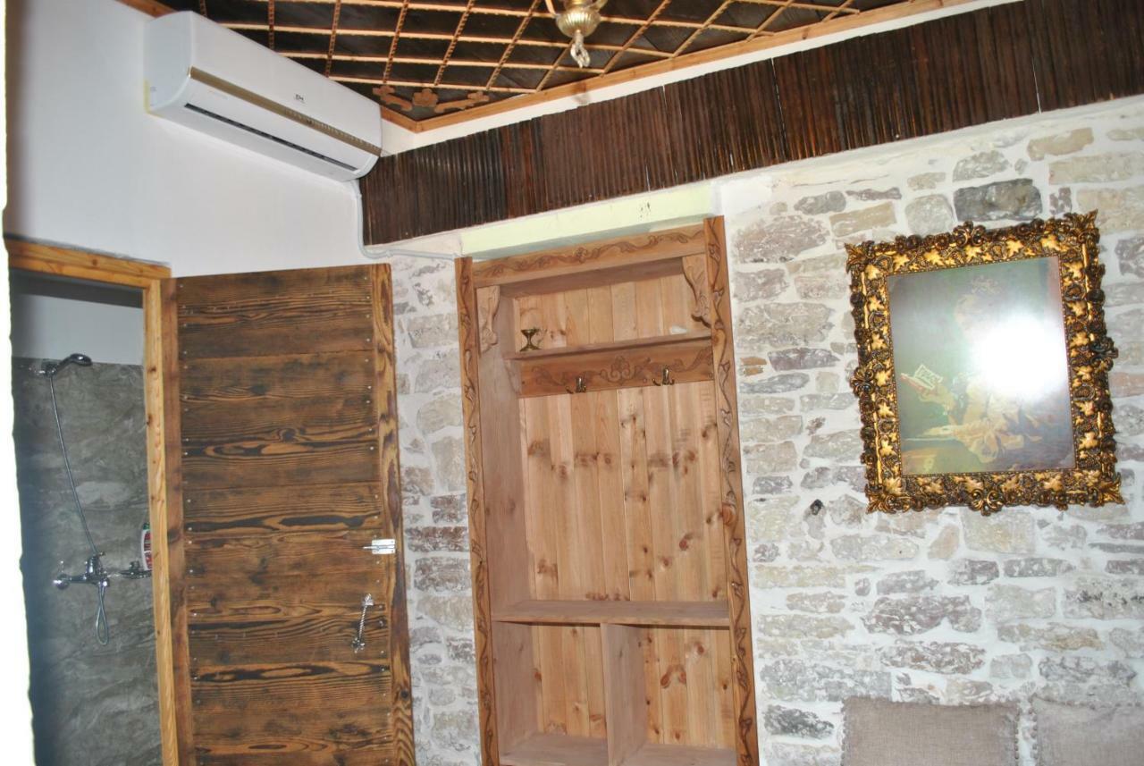 Gjirokastër Guesthouse Mele المظهر الخارجي الصورة